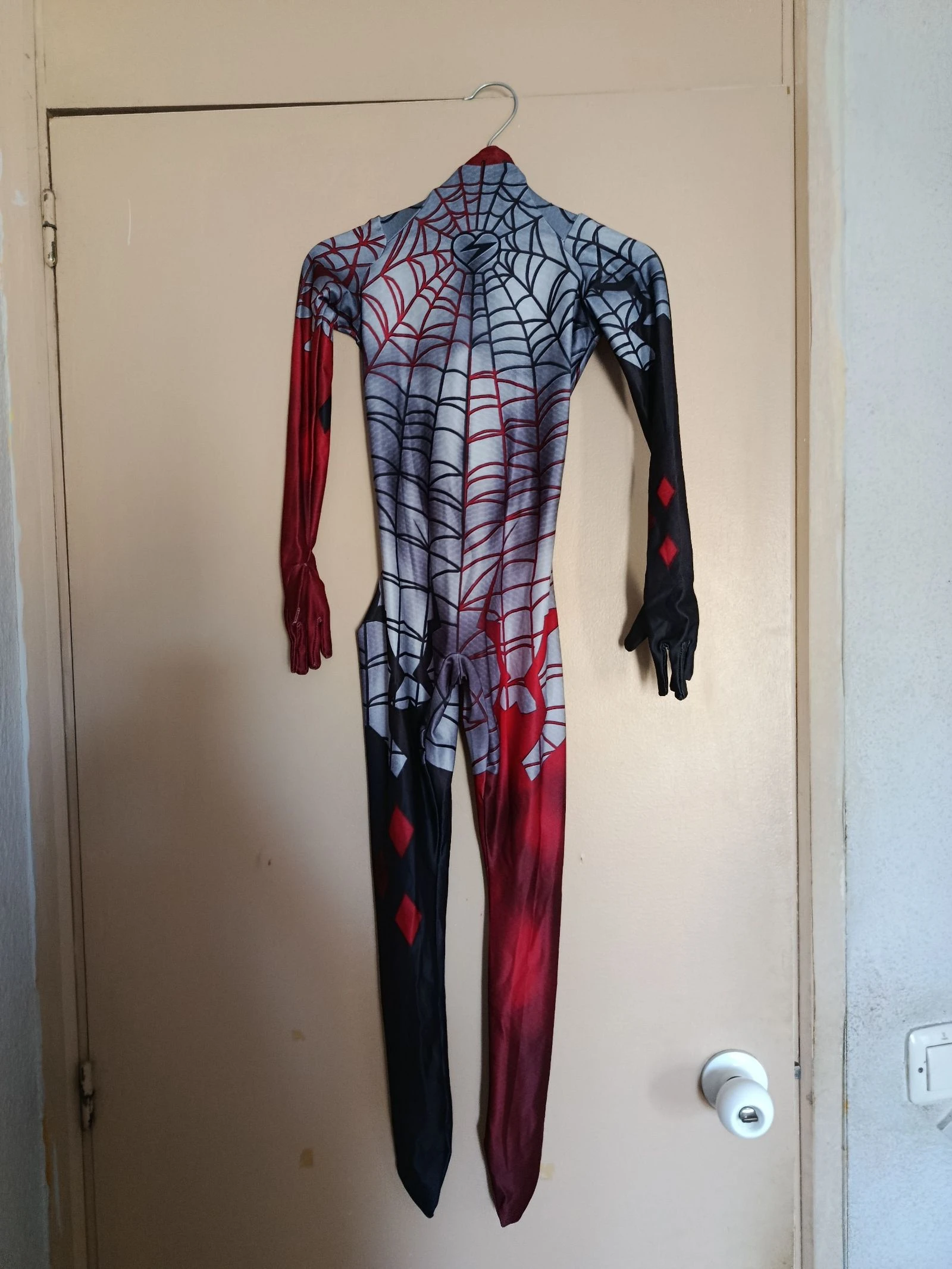 Spider-Quinn cosplay 